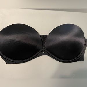 Victorias Secret Strapless Black Bra